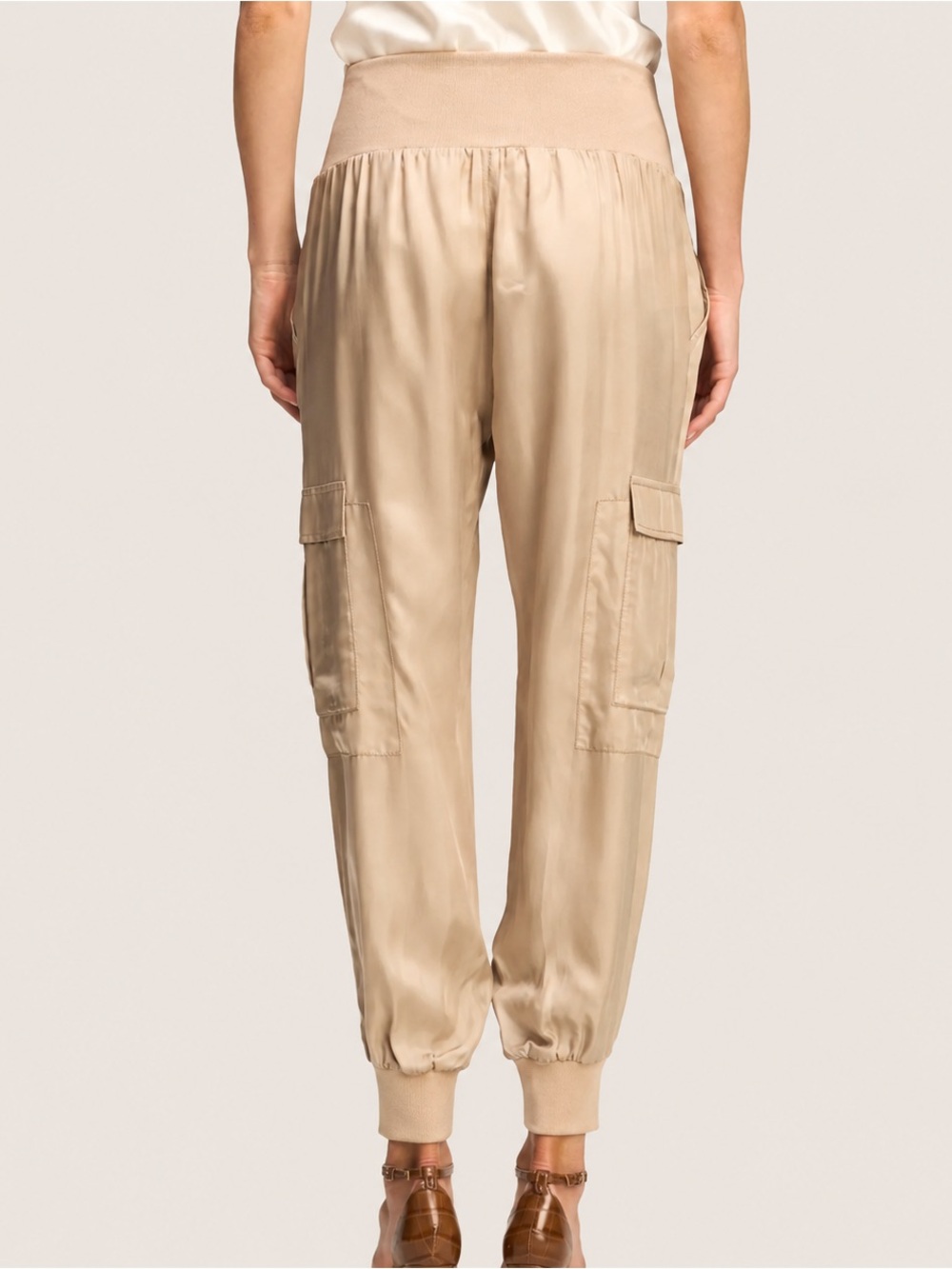 NWT Cinq à Sept Giles Khaki Cupro Cargo Jogger Pants Size XL - Picture 3 of 11